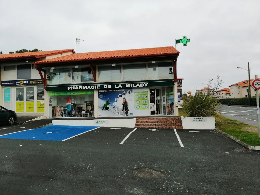 Pharmacie De La Milady