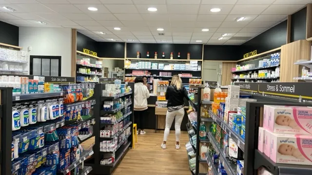 PHARMACIE DES CHARMETTES