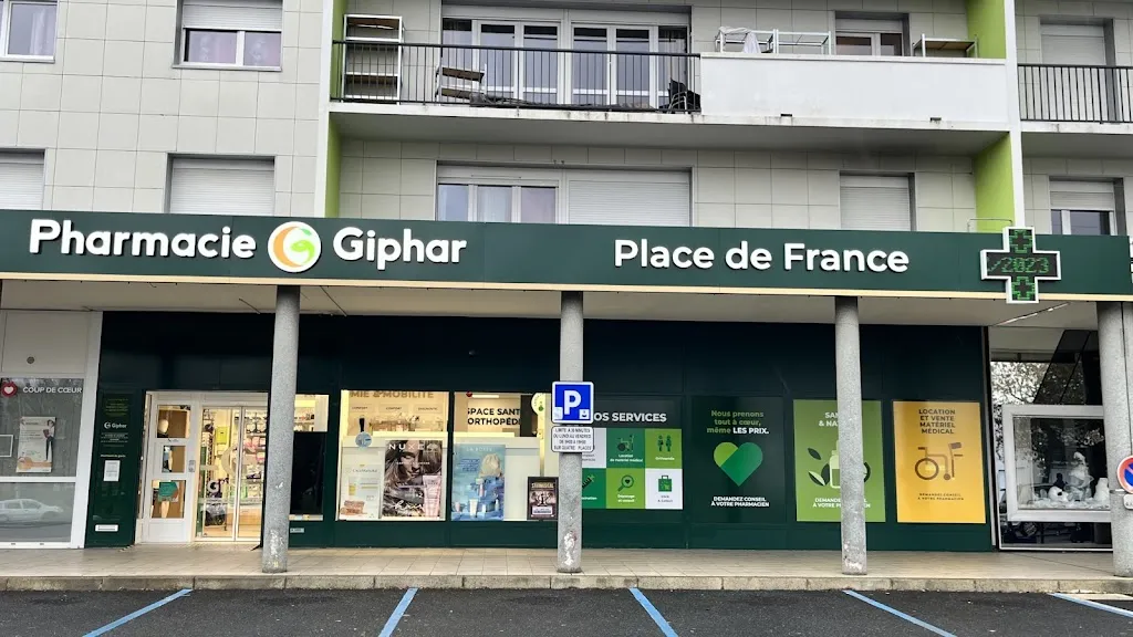 Pharmacie Place De France
