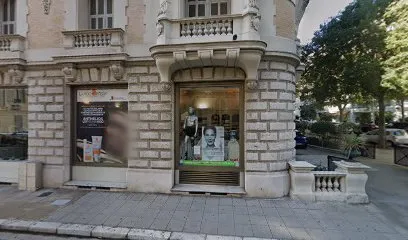 Pharmacie V. Hugo et Pharmacie Charpenel